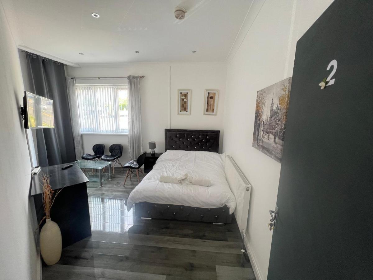 Zams Rooms Stoke-on-Trent Bagian luar foto